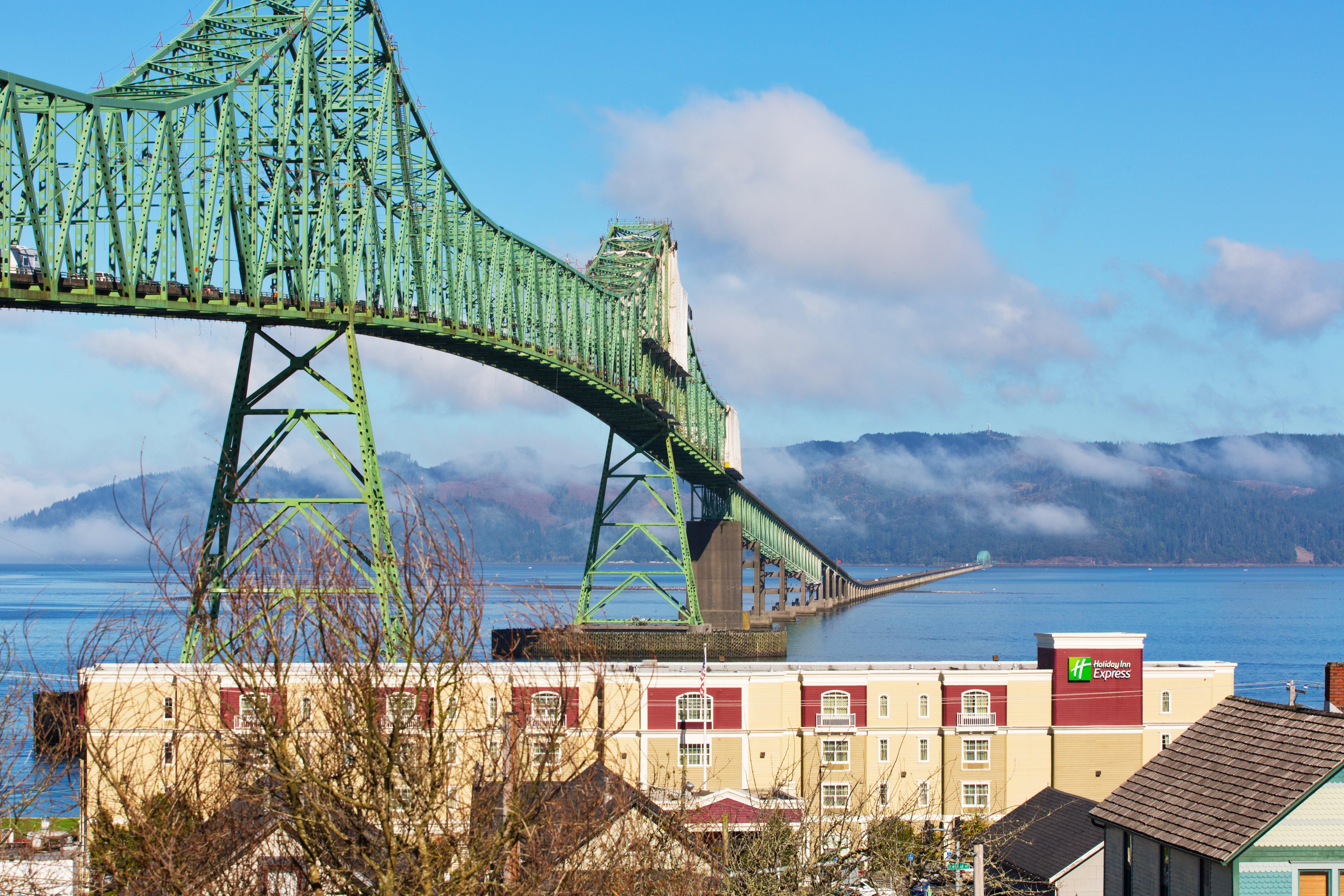Holiday Inn Express Hotel & Suites Astoria By Ihg Экстерьер фото