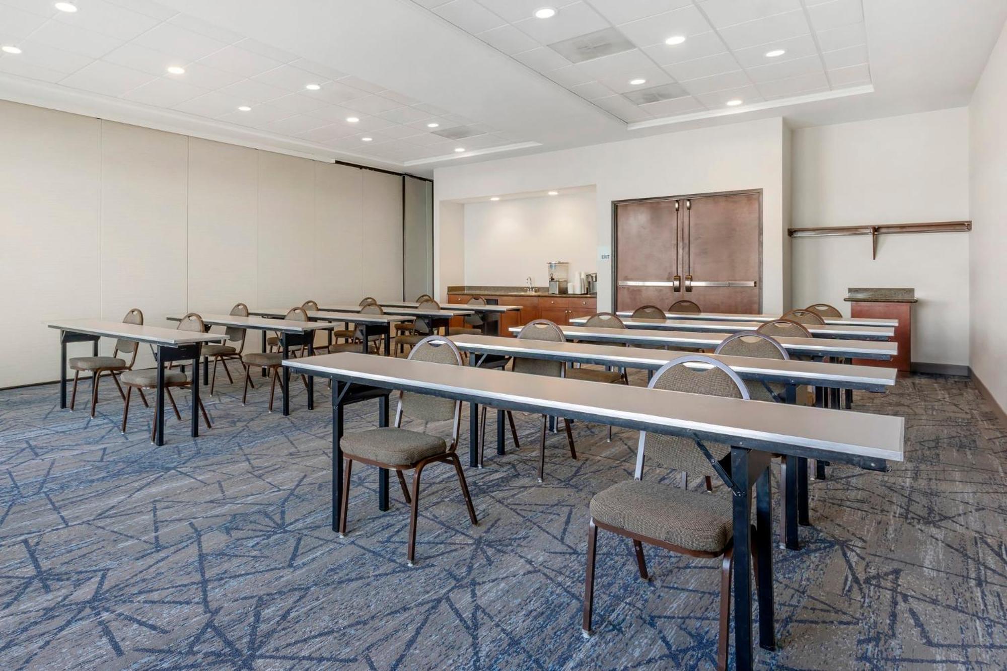 Holiday Inn Express Hotel & Suites Astoria By Ihg Экстерьер фото